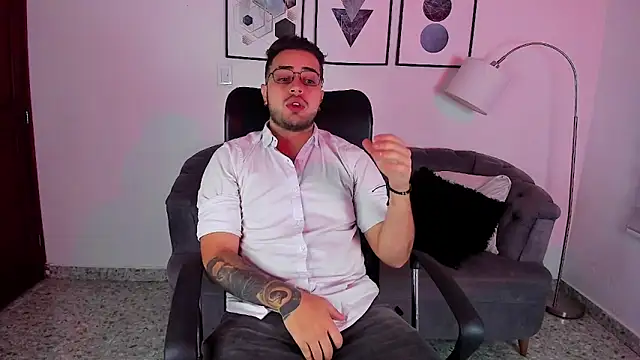 Snapshot of ethan_grace chatting on February 2026 12:05:02 PM ethan grace online show from February 2026 12:05:02 PM