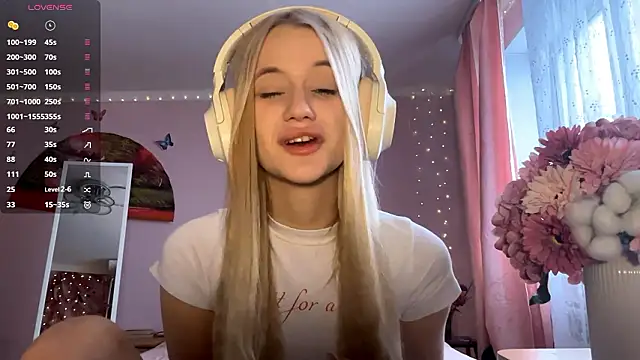 Snapshot of MelissaZaria chatting on February 2026 07:26:01 AM MelissaZaria online show from February 2026 07:26:01 AM