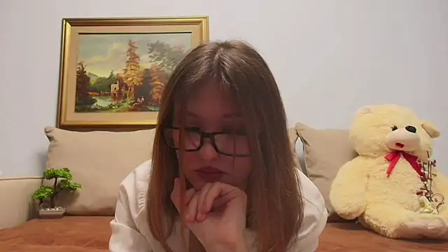 ChloeDream66 online show from May 2026 10:18:01 PM