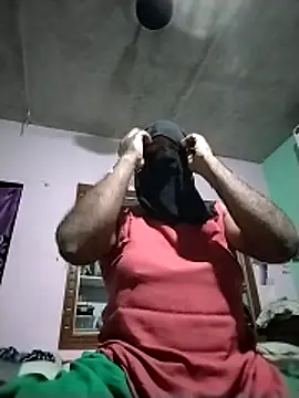 Snapshot of Ladycross chatting on February 2026 06:16:01 PM Ladycross online show from February 2026 06:16:01 PM