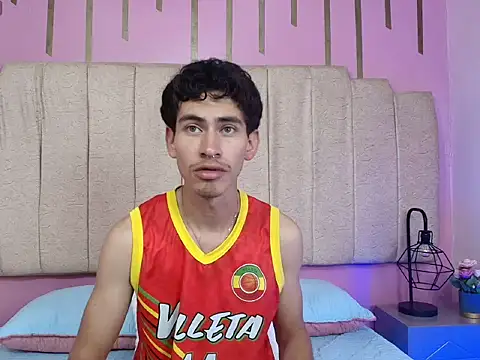 Snapshot of skinny_jean_ chatting on March 2026 08:04:02 PM skinny jean online show from March 2026 08:04:02 PM