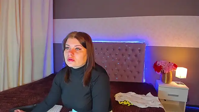 Snapshot of AmandaHoppe chatting on March 2026 05:57:01 AM AmandaHoppe online show from March 2026 05:57:01 AM