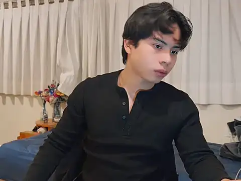 Snapshot of BentoBoxxx chatting on February 2026 03:26:01 AM BentoBoxxx online show from February 2026 03:26:01 AM