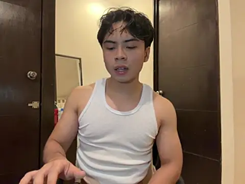 Snapshot of BentoBoxxx chatting on May 2026 02:31:01 AM BentoBoxxx online show from May 2026 02:31:01 AM