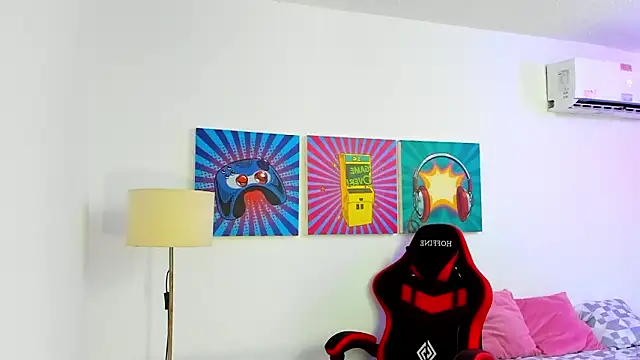 Snapshot of Thomas_walker14 chatting on February 2026 12:37:01 PM Thomas walker14 online show from February 2026 12:37:01 PM