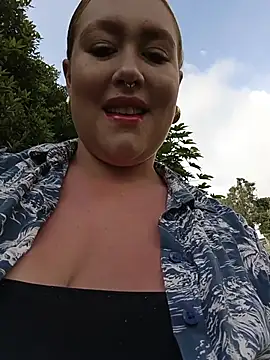 Snapshot of Freckless_ chatting on February 2026 08:43:01 PM Freckless online show from February 2026 08:43:01 PM