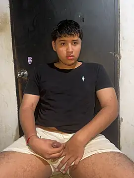 Snapshot of lalitopp chatting on February 2026 01:36:02 AM lalitopp online show from February 2026 01:36:02 AM