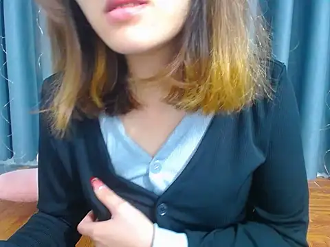 Lunababty online show from February 2026 03:36:02 AM