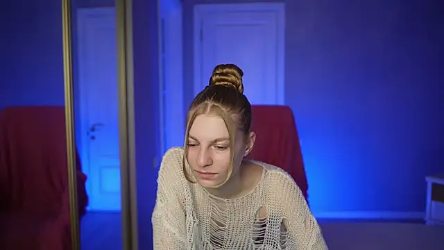 AlisMil online show from April 2026 09:32:02 AM