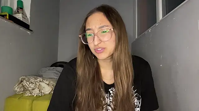 YettaUrive online show from March 2026 05:16:01 PM