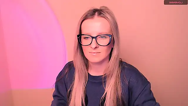 AnnePeach online show from February 2026 05:20:02 PM