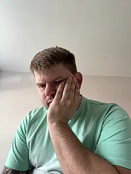 bigRobbie2026 online show from February 2026 12:35:01 PM