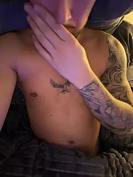 Snapshot of derallerechte001 chatting on February 2026 09:30:02 AM derallerechte001 online show from February 2026 09:30:02 AM