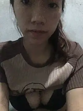 Snapshot of Sukem-mut chatting on February 2026 12:56:02 AM Sukem-mut online show from February 2026 12:56:02 AM