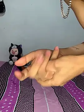 GREEN BOYS online show from June 2026 10:01:02 PM