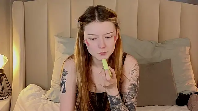 AlyssFrost online show from May 2026 03:11:02 AM
