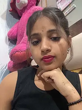 samayra1144 online show from June 2026 07:04:02 PM