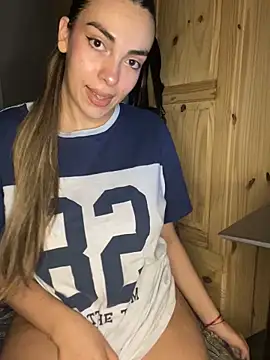 Snapshot of CuteRosa7 chatting on February 2026 11:12:01 PM CuteRosa7 online show from February 2026 11:12:01 PM