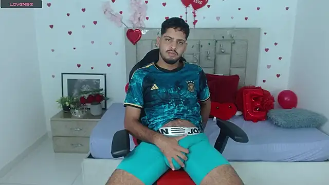 Snapshot of mister_fox723 chatting on February 2026 05:16:02 AM mister fox723 online show from February 2026 05:16:02 AM