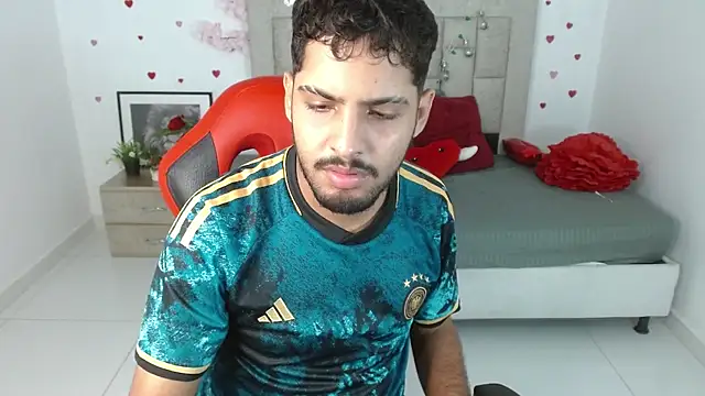 Snapshot of mister_fox723 chatting on March 2026 12:28:01 AM mister fox723 online show from March 2026 12:28:01 AM