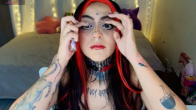 maliciaXpoison online show from June 2026 03:21:02 AM