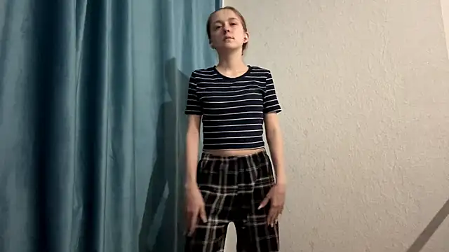 Snapshot of StaticBliss chatting on February 2026 01:26:02 AM StaticBliss online show from February 2026 01:26:02 AM