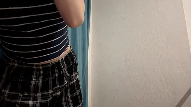 Snapshot of StaticBliss chatting on February 2026 01:15:02 AM StaticBliss online show from February 2026 01:15:02 AM