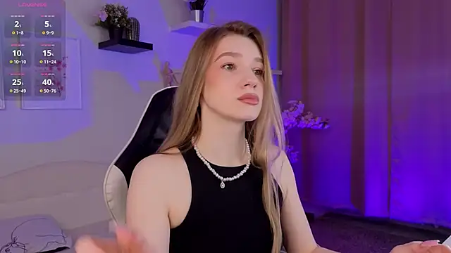 Snapshot of Vanessa__Lui chatting on February 2026 10:45:02 AM Vanessa Lui online show from February 2026 10:45:02 AM