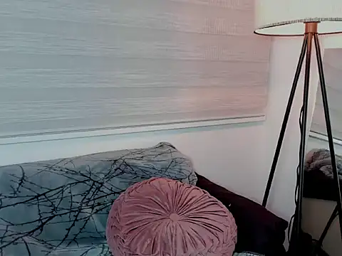 Snapshot of yourlollypetite chatting on February 2026 04:52:01 AM yourlollypetite online show from February 2026 04:52:01 AM