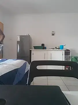 iwantolderwmn online show from February 2026 05:41:01 AM