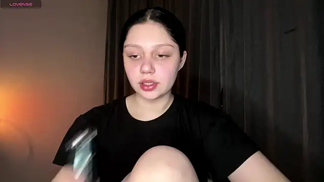 RaquelsHusband online show from March 2026 02:23:02 PM