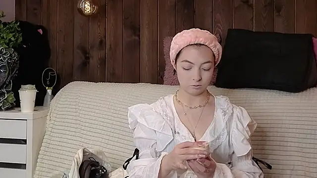 Snapshot of EndaMatheus chatting on February 2026 09:19:01 AM EndaMatheus online show from February 2026 09:19:01 AM