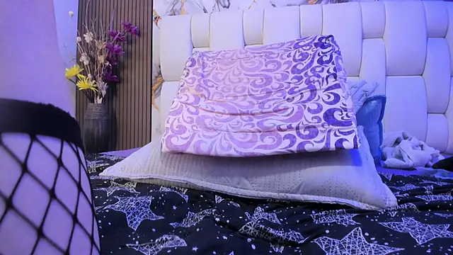 alisstarr online show from June 2026 02:33:01 PM