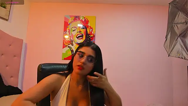 Snapshot of mila_quin chatting on February 2026 07:24:02 PM mila quin online show from February 2026 07:24:02 PM