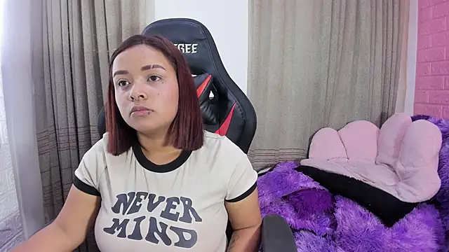 Sienna Lux01 online show from February 2026 05:55:02 PM