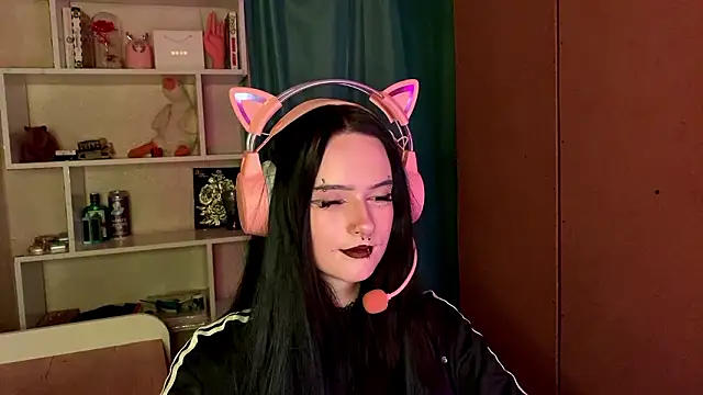 Snapshot of MabelDefina chatting on February 2026 11:11:01 AM MabelDefina online show from February 2026 11:11:01 AM