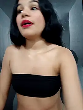 Snapshot of Little-Pussy19 chatting on February 2026 04:22:01 AM Little-Pussy19 online show from February 2026 04:22:01 AM