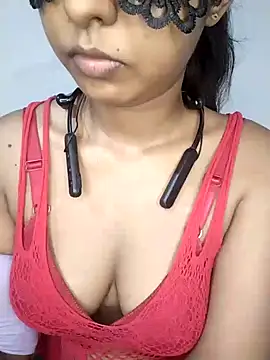 Snapshot of ASHANYA_JAYASOORIYA chatting on May 2026 01:40:02 PM ASHANYA JAYASOORIYA online show from May 2026 01:40:02 PM