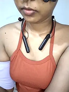 Snapshot of ASHANYA_JAYASOORIYA chatting on May 2026 01:17:02 PM ASHANYA JAYASOORIYA online show from May 2026 01:17:02 PM
