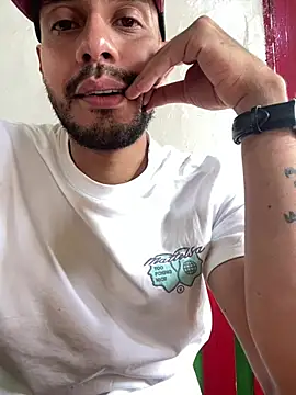 Snapshot of katasanz chatting on March 2026 07:10:02 PM katasanz online show from March 2026 07:10:02 PM