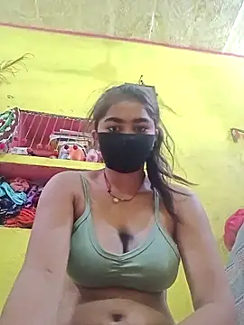 Snapshot of Cute_Mahek99 chatting on April 2026 12:02:01 AM Cute Mahek99 online show from April 2026 12:02:01 AM