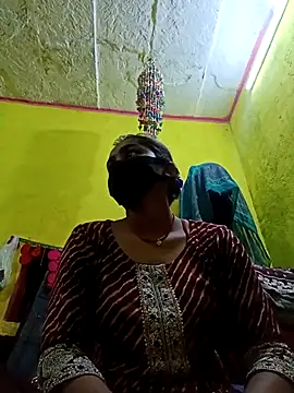 Snapshot of Cute_Mahek99 chatting on May 2026 11:02:02 PM Cute Mahek99 online show from May 2026 11:02:02 PM