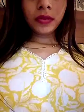 Snapshot of cute_girl_29 chatting on June 2026 12:02:04 AM cute girl 29 online show from June 2026 12:02:04 AM