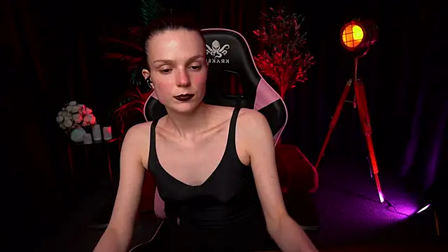 Snapshot of Wild_Alice_me chatting on February 2026 04:03:02 PM Wild Alice me online show from February 2026 04:03:02 PM