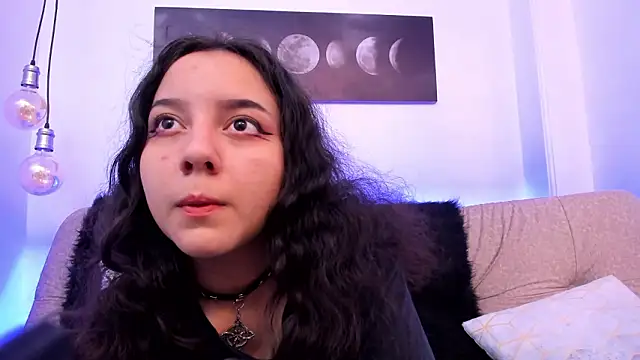 Chloe Noire online show from March 2026 12:00:02 PM