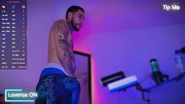 Snapshot of king_of_desire chatting on February 2026 07:33:02 PM king of desire online show from February 2026 07:33:02 PM