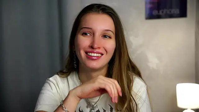 Snapshot of AshelyPeakes chatting on February 2026 01:14:01 AM AshelyPeakes online show from February 2026 01:14:01 AM