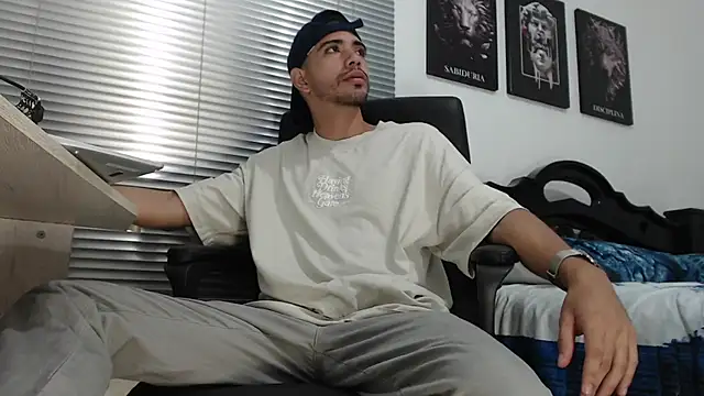 Snapshot of Kratoswolf chatting on February 2026 04:59:02 PM Kratoswolf online show from February 2026 04:59:02 PM