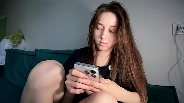 monnymoonn online show from February 2026 09:08:02 AM