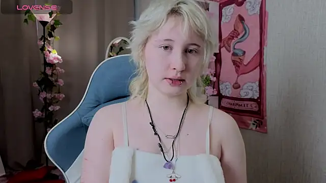 May leaf online show from March 2026 01:44:02 AM